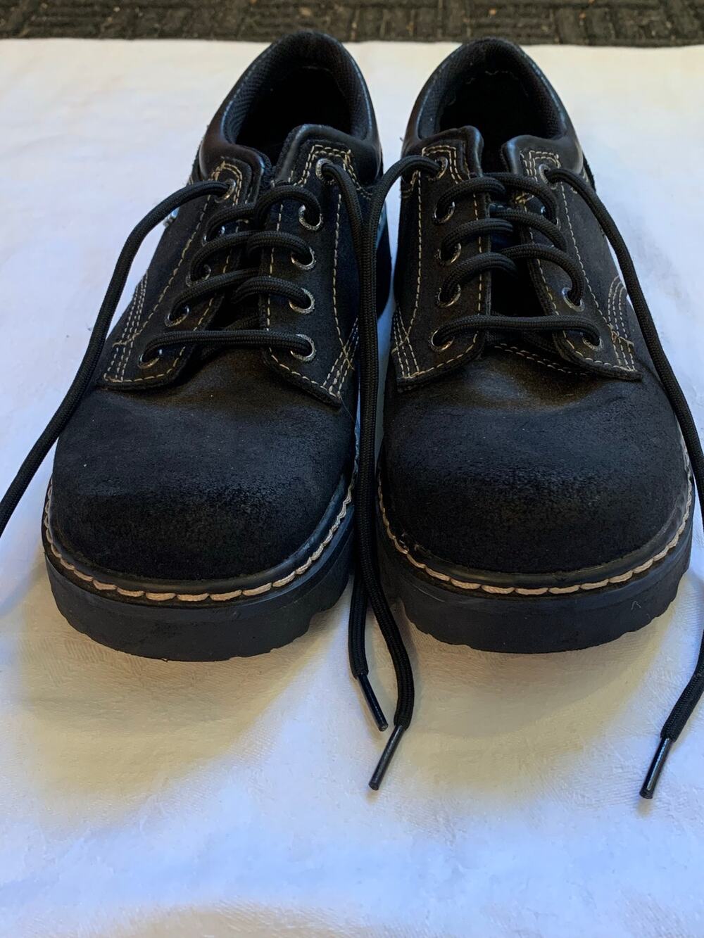 SKETCHERS LEATHER UPPER SHOES (SIZE M 9.5)